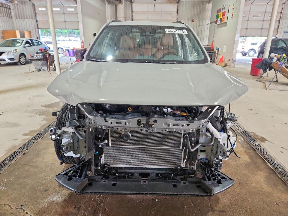 Photo 5 from auction – 2025 SUBARU FORESTER with VIN JF2SLSTD8SH415177