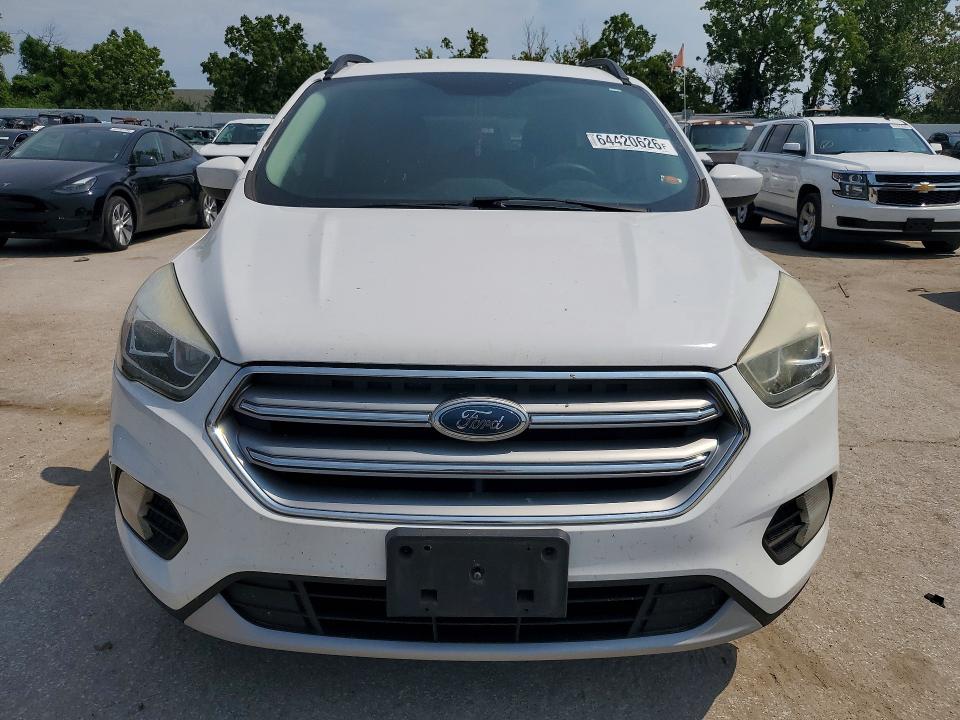 Photo 5 from auction – 2017 FORD ESCAPE with VIN 1FMCU0G97HUE52971