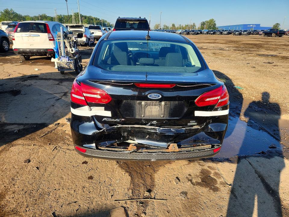 Photo 6 from auction – 2017 FORD FOCUS with VIN 1FADP3FE6HL302975