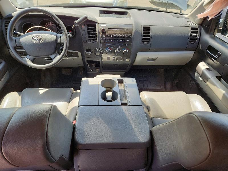 Photo 8 from auction – 2011 TOYOTA TUNDRA with VIN 5TFRU5F16BX025181