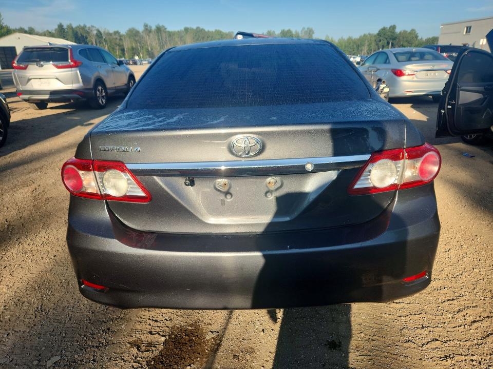 Photo 6 from auction – 2013 TOYOTA COROLLA with VIN 2T1BU4EE7DC037714