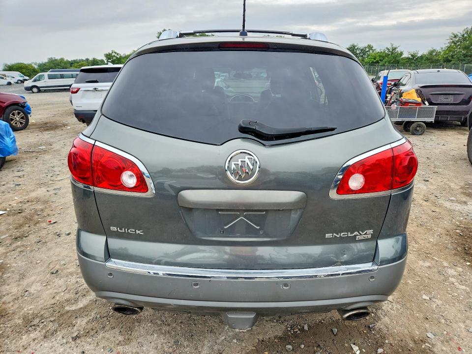 Photo 6 from auction – 2011 BUICK ENCLAVE with VIN 5GAKVCED9BJ220940