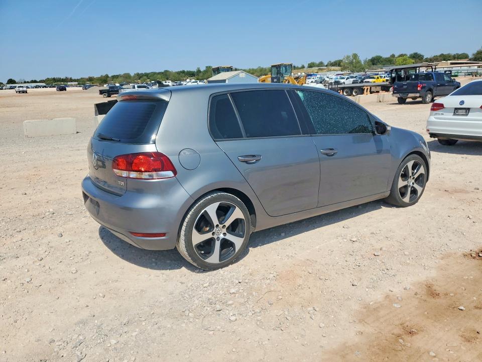 Photo 3 from auction – 2011 VOLKSWAGEN GOLF with VIN WVWDM7AJ8BW300696