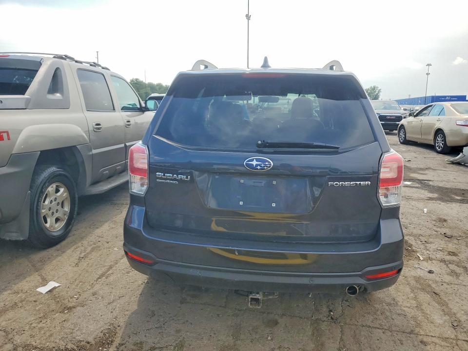 Zdjęcie 6 z aukcji – 2018 SUBARU FORESTER z VIN JF2SJARC7JH530995