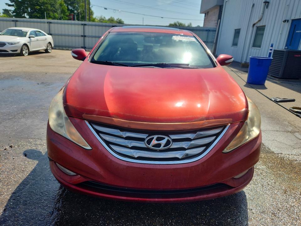 Photo 5 from auction – 2011 HYUNDAI SONATA with VIN 5NPEC4AC8BH271553
