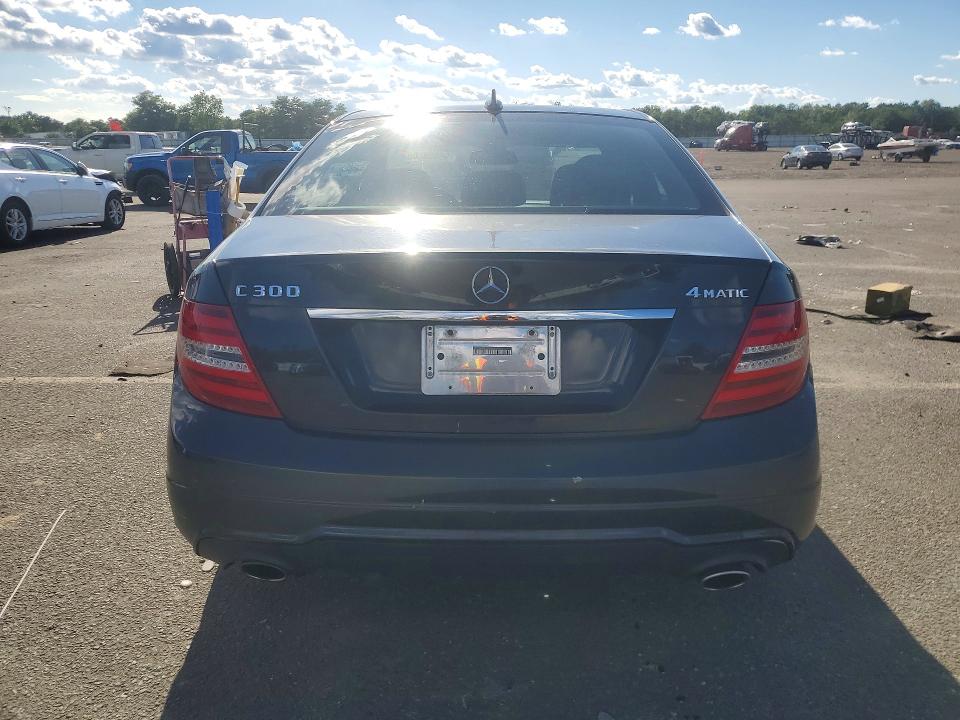 Photo 6 from auction – 2013 MERCEDES-BENZ C with VIN WDDGF8AB3DA880600