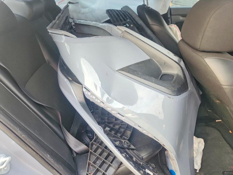 Photo 12 from auction – 2022 HONDA CIVIC with VIN 2HGFE2F55NH556058