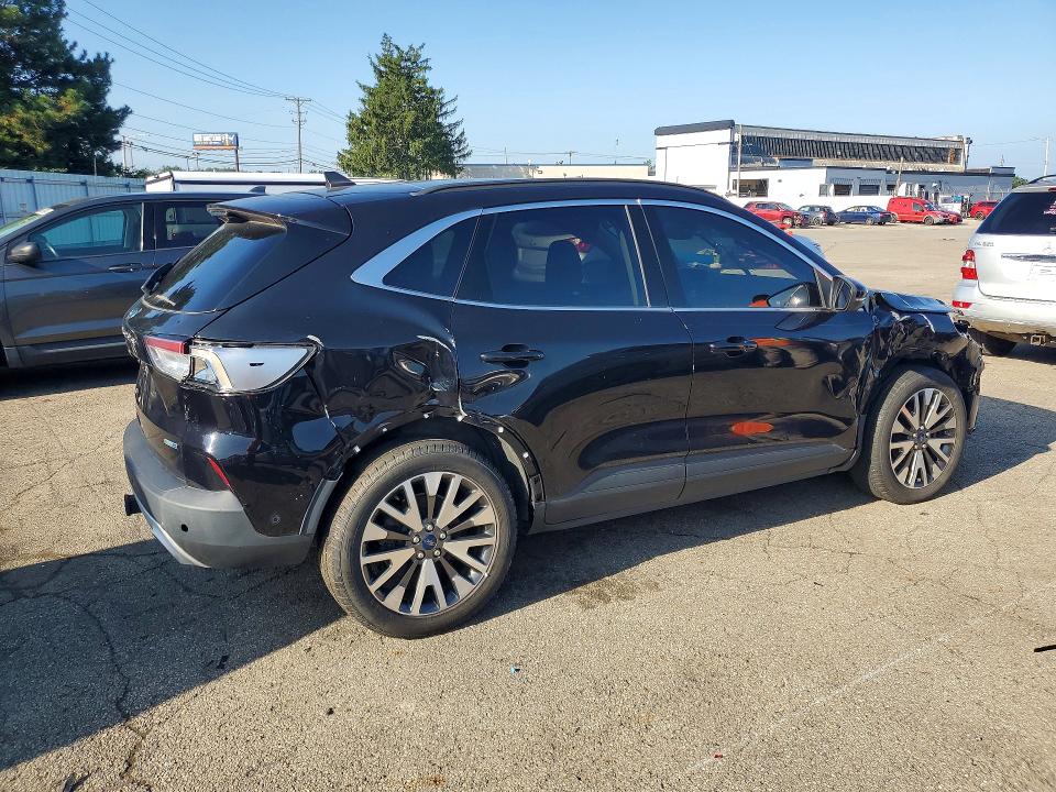 Photo 3 from auction – 2020 FORD ESCAPE with VIN 1FMCU9J95LUA98809