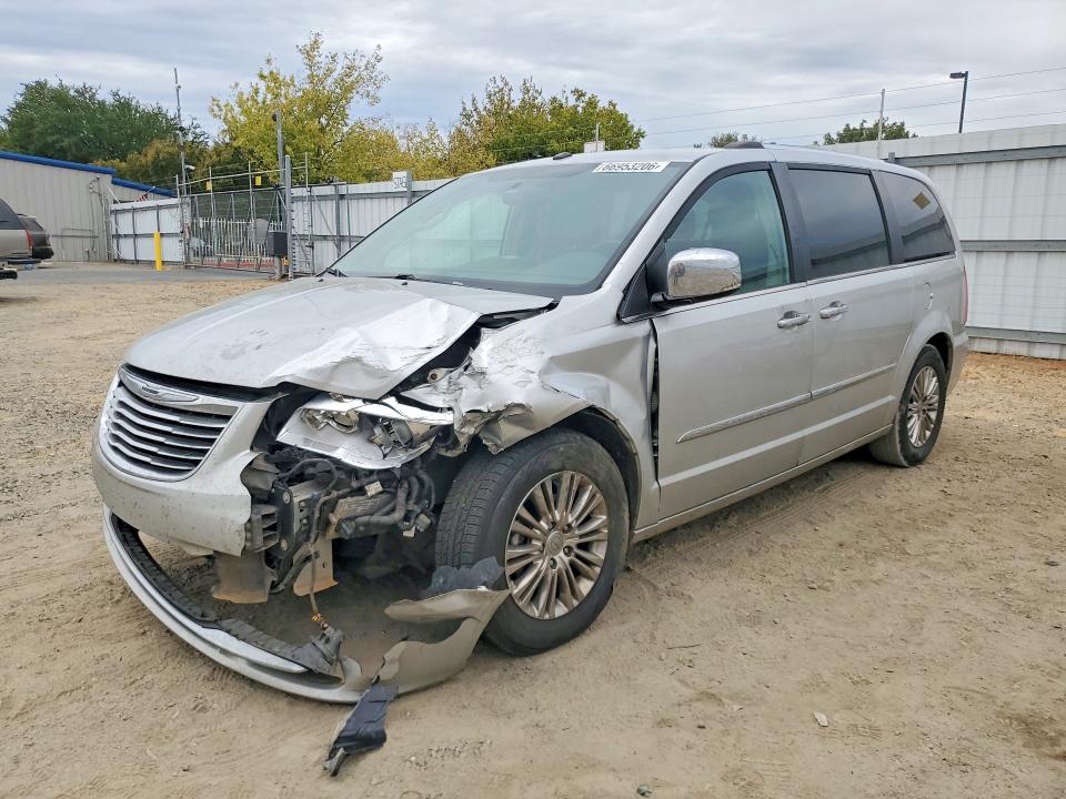 2011 CHRYSLER TOWN & COUNTRY - Търг №66953206