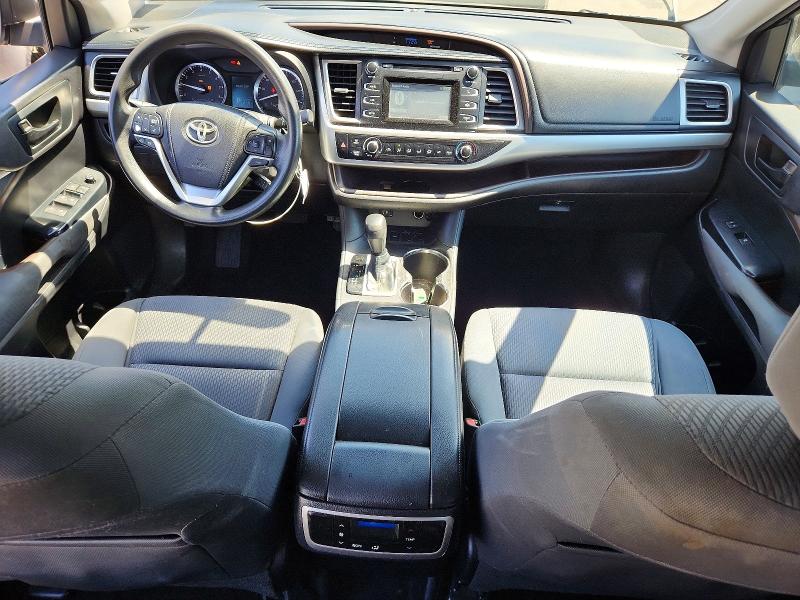 Photo 8 from auction – 2015 TOYOTA HIGHLANDER with VIN 5TDZARFH4FS012132