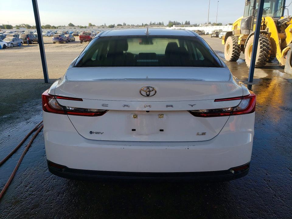 Photo 6 from auction – 2025 TOYOTA CAMRY with VIN 4T1DAACK6SU143303