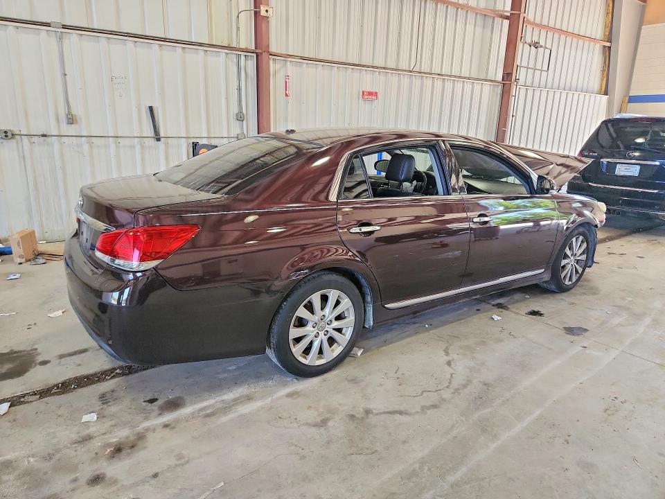 Photo 3 from auction – 2012 TOYOTA AVALON with VIN 4T1BK3DB6CU473362