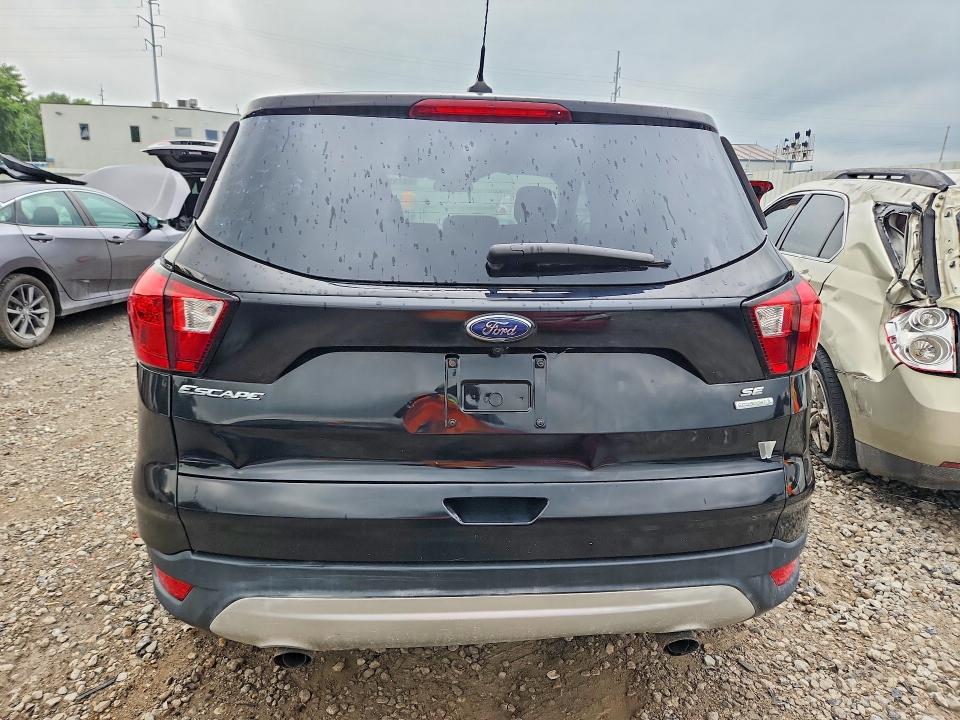 Photo 6 from auction – 2019 FORD ESCAPE with VIN 1FMCU0GD4KUB85414