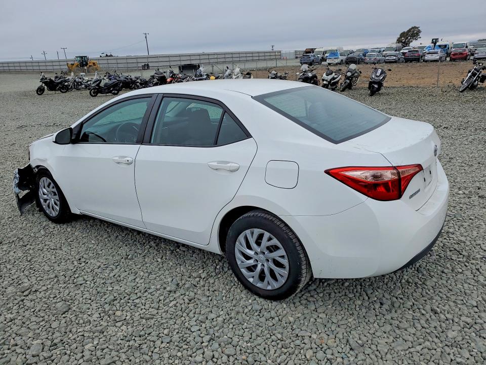 Photo 2 from auction – 2017 TOYOTA COROLLA with VIN 5YFBURHE4HP683906