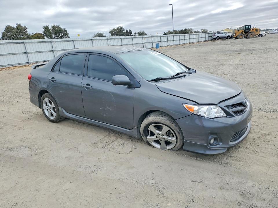 Photo 4 from auction – 2013 TOYOTA COROLLA with VIN 2T1BU4EEXDC978574