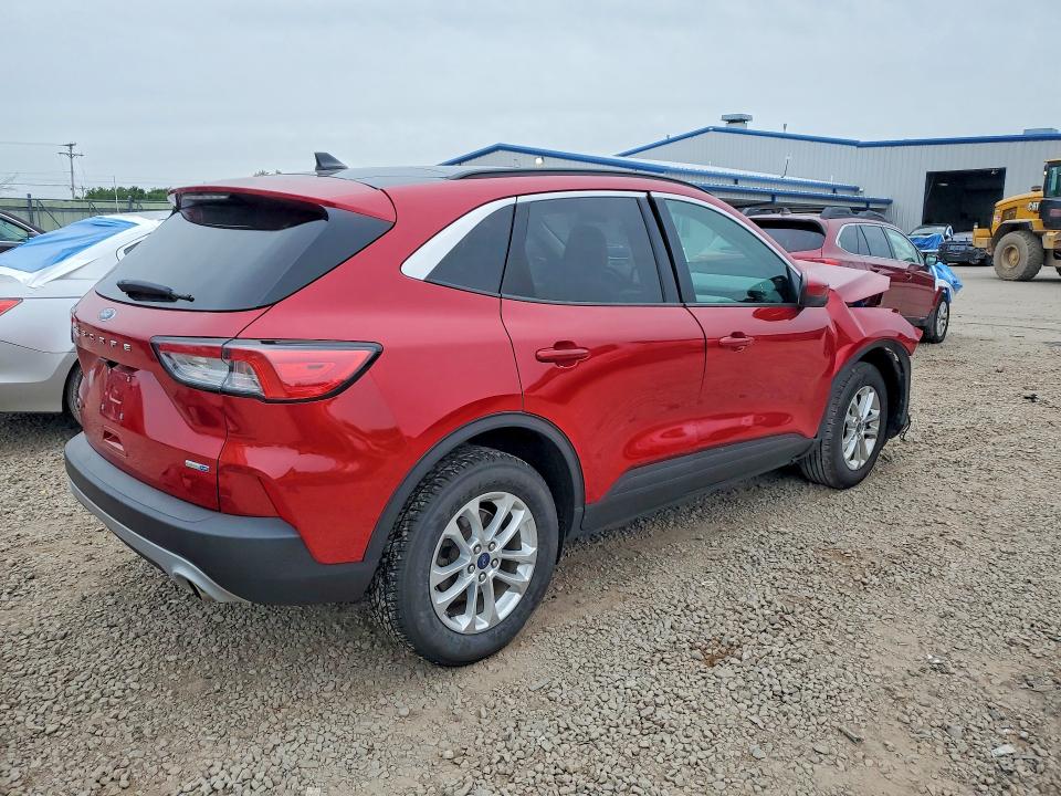 Photo 3 from auction – 2020 FORD ESCAPE with VIN 1FMCU9G63LUB86612