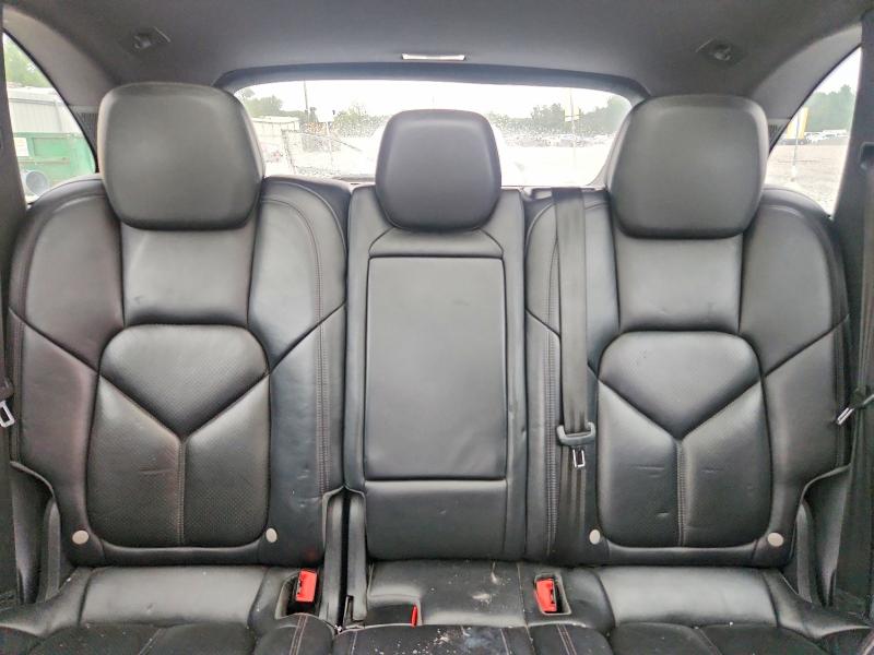 Photo 10 from auction – 2016 PORSCHE CAYENNE with VIN WP1AA2A2XGKA14188