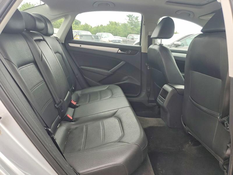 Photo 10 from auction – 2012 VOLKSWAGEN PASSAT with VIN 1VWBP7A38CC081707