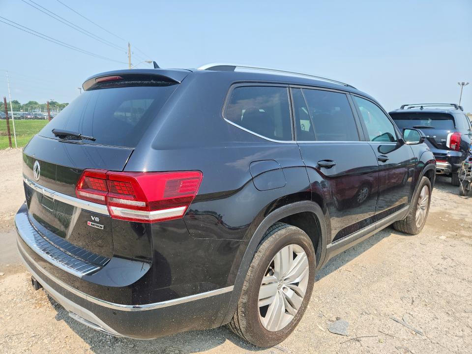 Photo 3 from auction – 2019 VOLKSWAGEN ATLAS with VIN 1V2MR2CA2KC600011