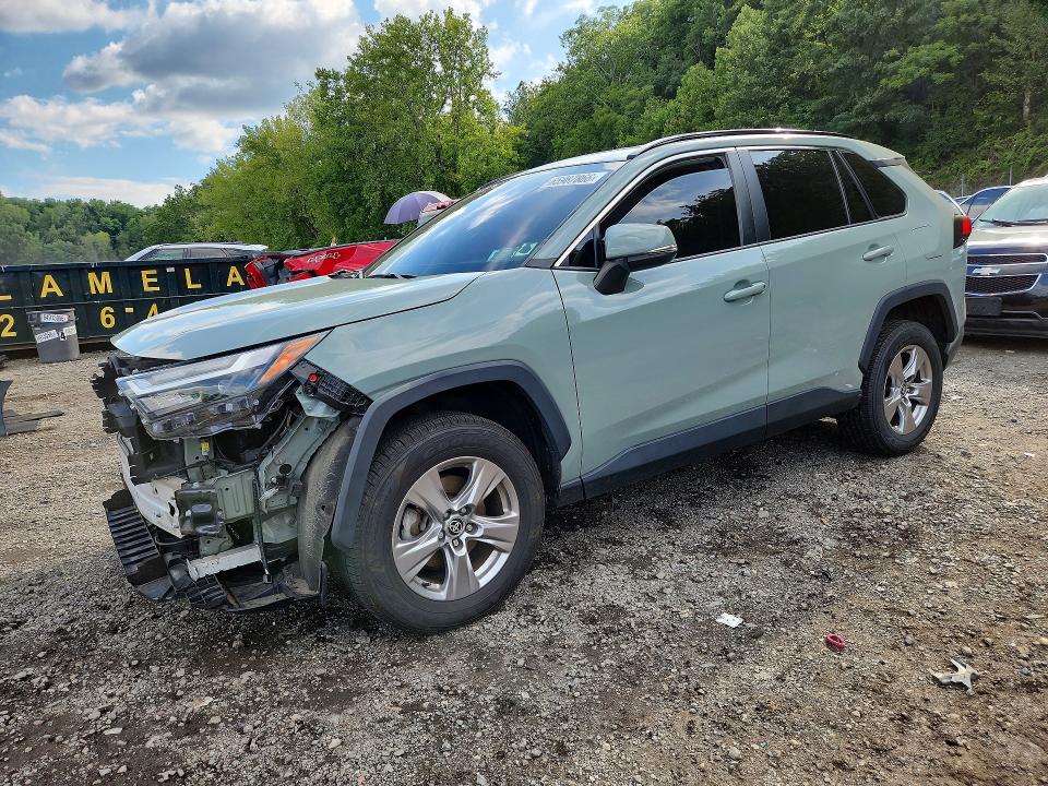 TOYOTA RAV4 2023 с VIN 2T3P1RFV9PW365706 - Снимка от търг