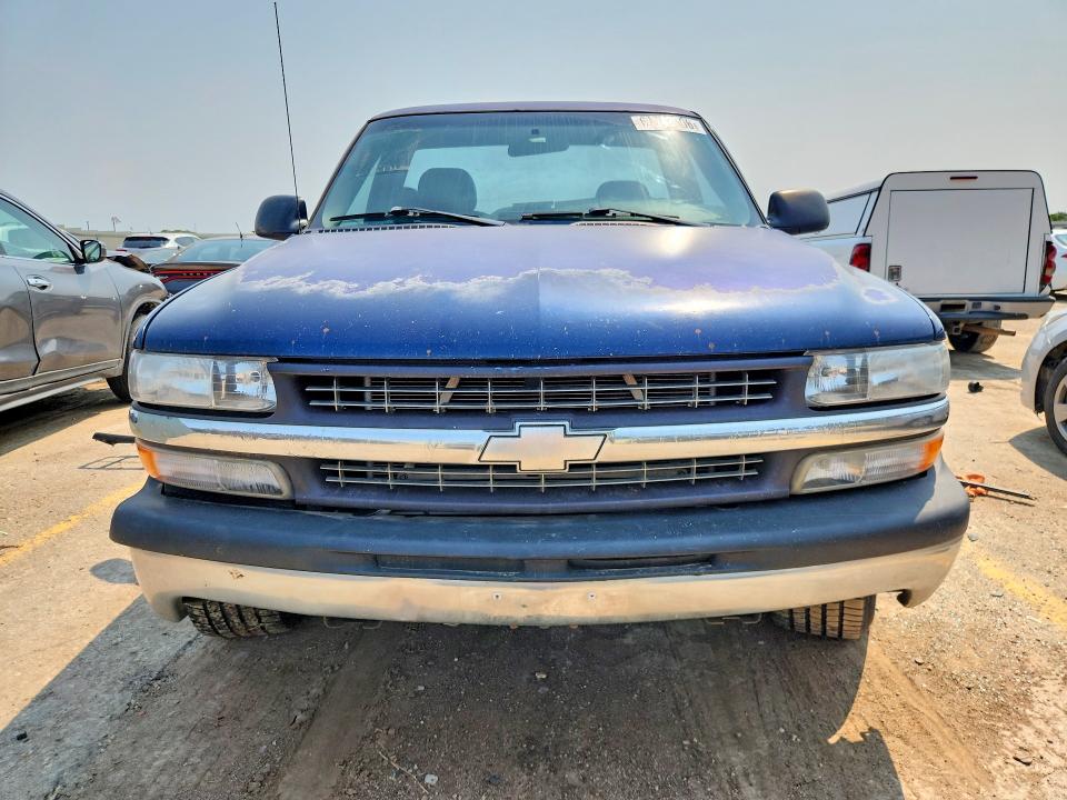 Photo 5 from auction – 2001 CHEVROLET SILVERADO with VIN 1GCEC14W61Z250390