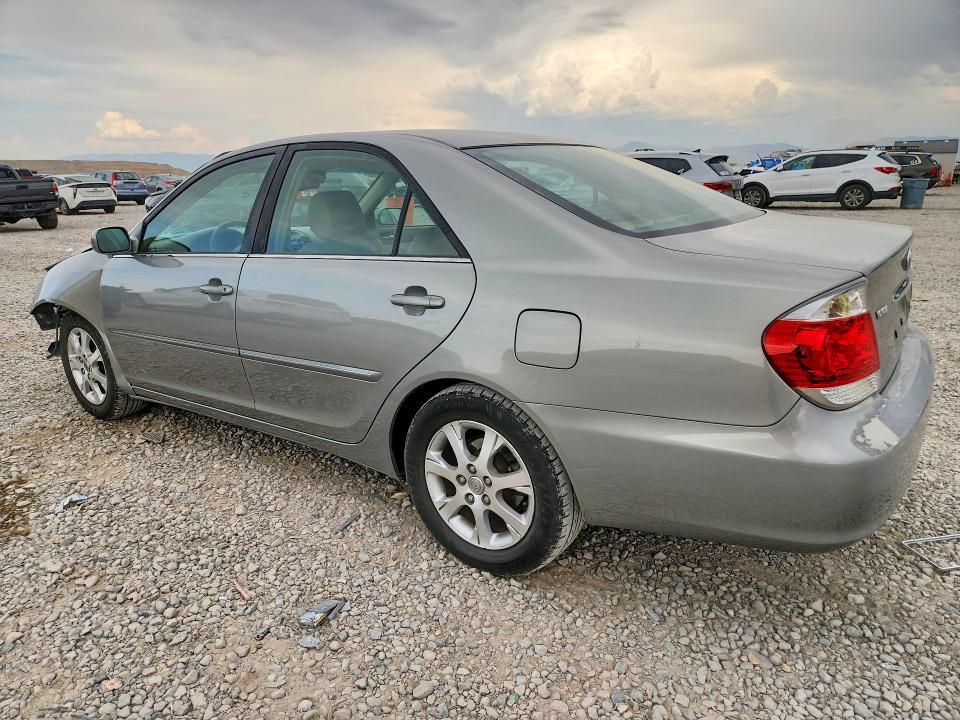 Photo 2 from auction – 2005 TOYOTA CAMRY with VIN JTDBF30K450162859