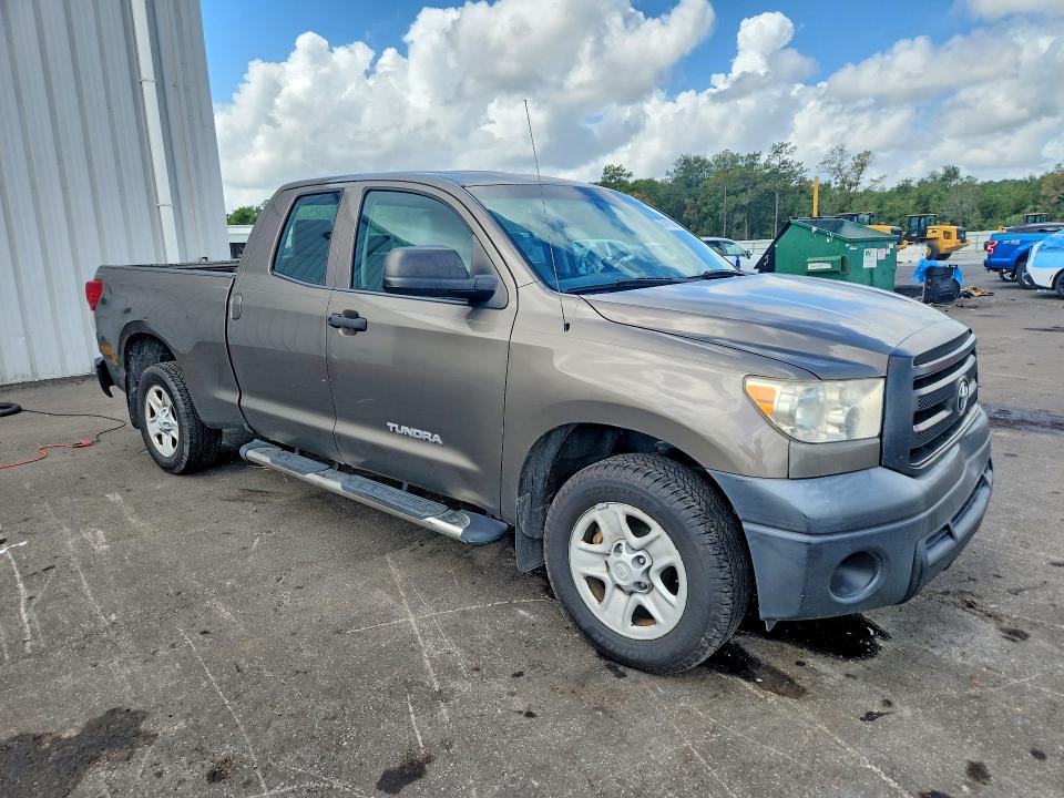 Photo 4 from auction – 2011 TOYOTA TUNDRA with VIN 5TFRM5F15BX027844