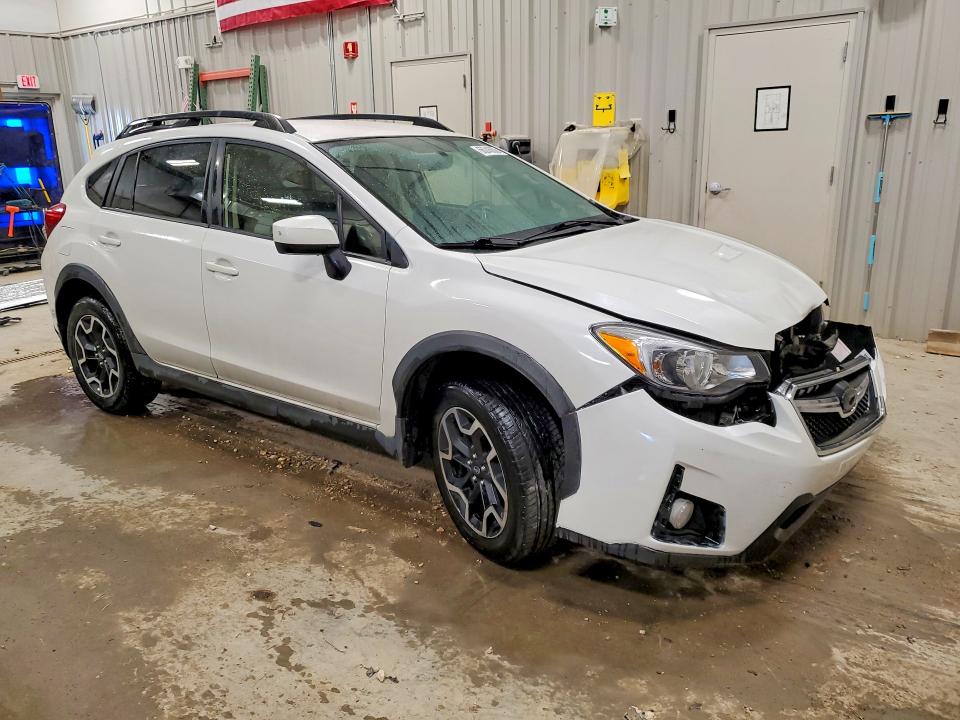 Photo 4 from auction – 2017 SUBARU CROSSTREK with VIN JF2GPABC7H8223920