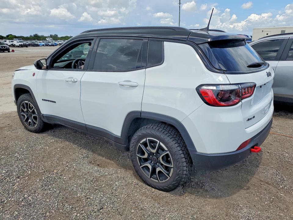 Photo 2 from auction – 2025 JEEP COMPASS with VIN 3C4NJDDN7ST564492