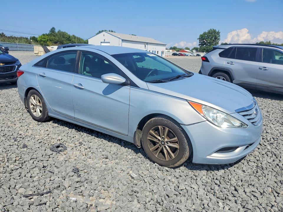 Photo 4 from auction – 2013 HYUNDAI SONATA with VIN 5NPEB4AC4DH632542