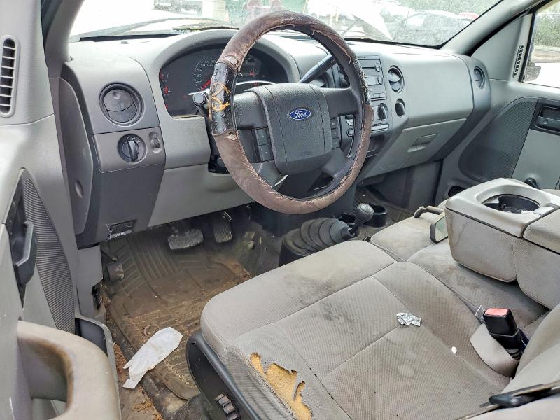 Photo 8 from auction – 2005 FORD F150 with VIN 1FTRX14W75KC36860