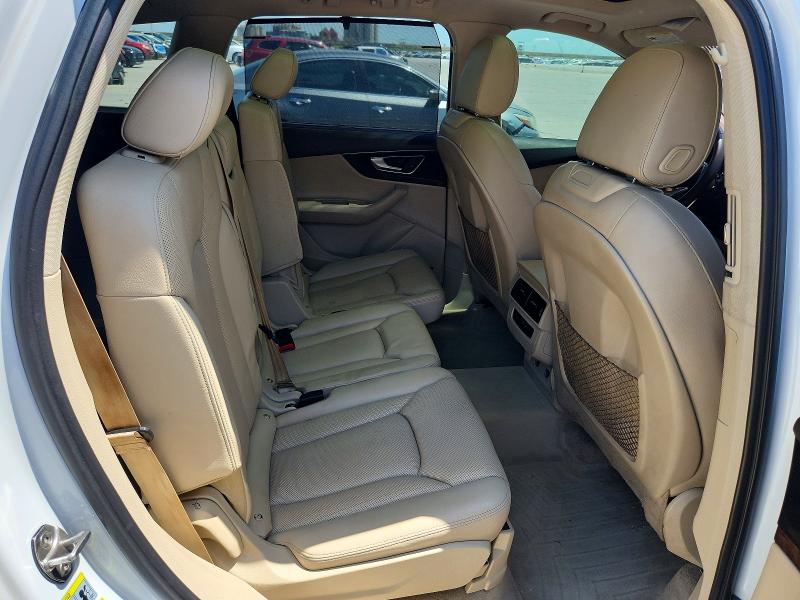 Фото 11 с аукциона – 2018 AUDI Q7 с VIN WA1LAAF72JD002714
