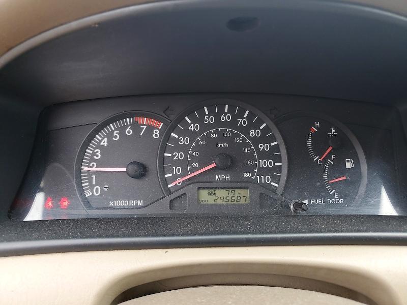 Photo 9 from auction – 2003 TOYOTA COROLLA with VIN JTDBR32E430002086