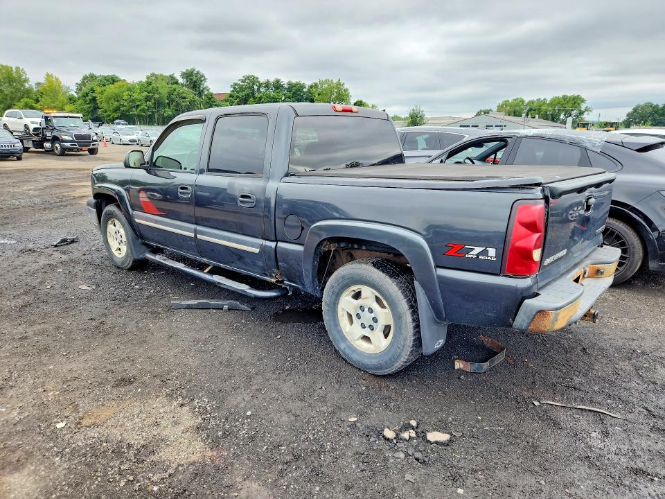 Photo 2 from auction – 2005 CHEVROLET SILVERADO with VIN 2GCEK13T151372289