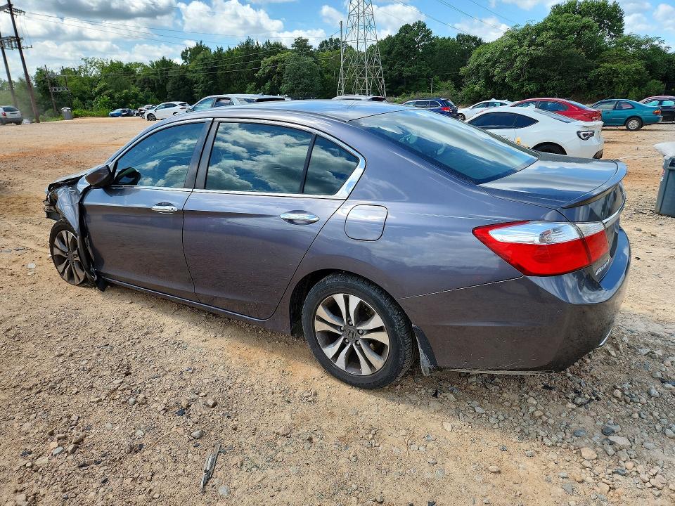 Photo 2 from auction – 2015 HONDA ACCORD with VIN 1HGCR2F38FA166805