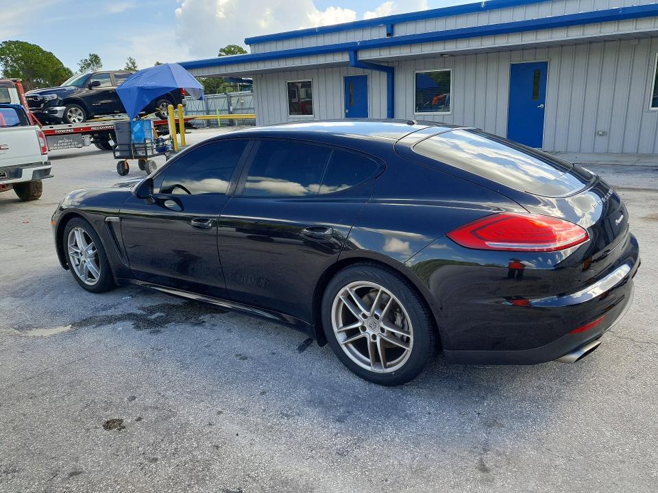 Photo 2 from auction – 2014 PORSCHE PANAMERA with VIN WP0AA2A74EL010450
