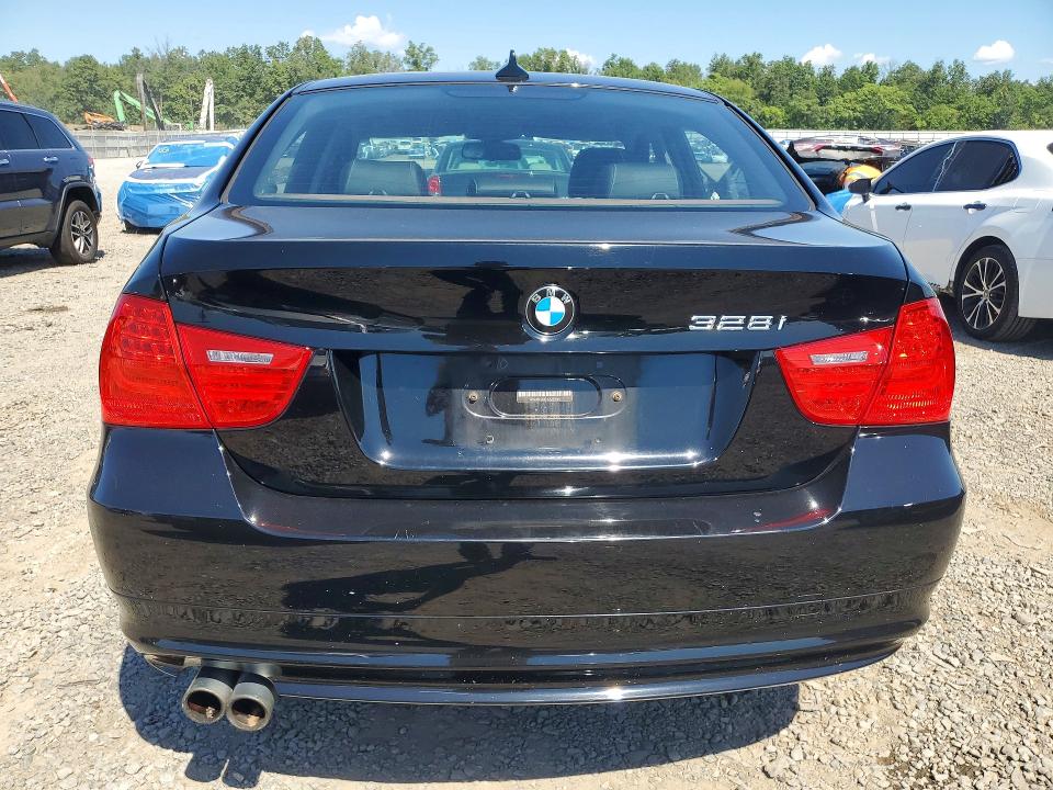 Photo 6 from auction – 2010 BMW 328 with VIN WBAPK5C57AA651860