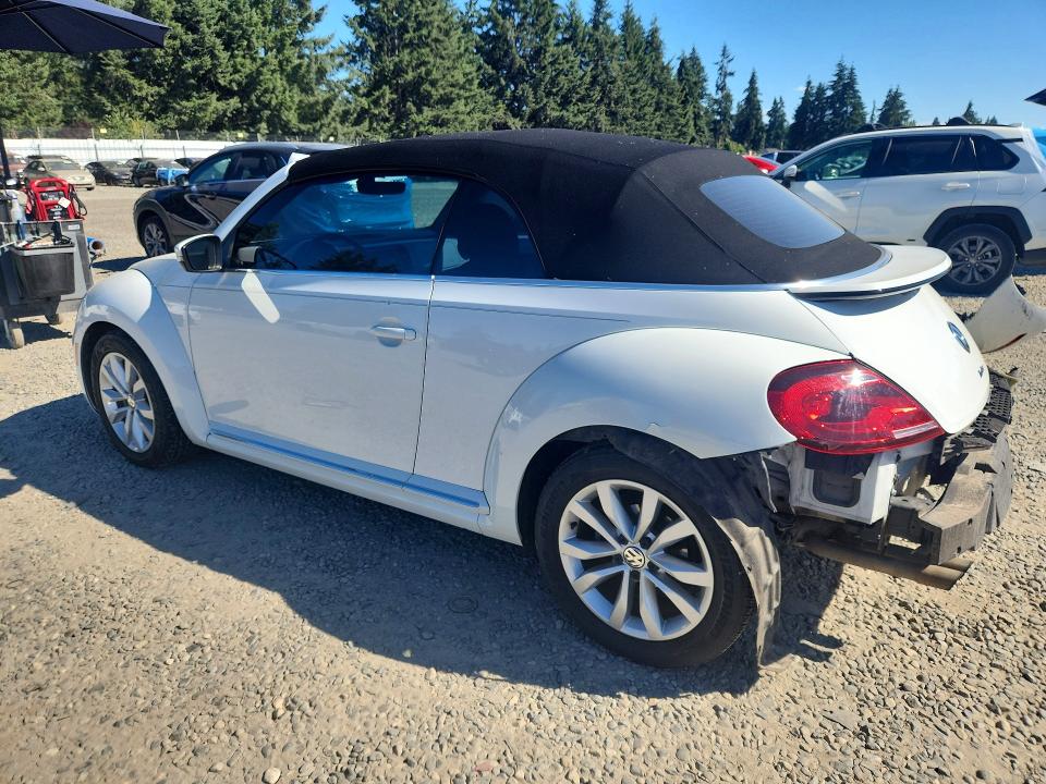 Photo 2 from auction – 2017 VOLKSWAGEN BEETLE with VIN 3VW517AT6HM821467
