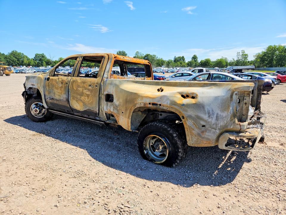 Photo 2 from auction – 2022 GMC SIERRA with VIN 1GT49WEY4NF322931
