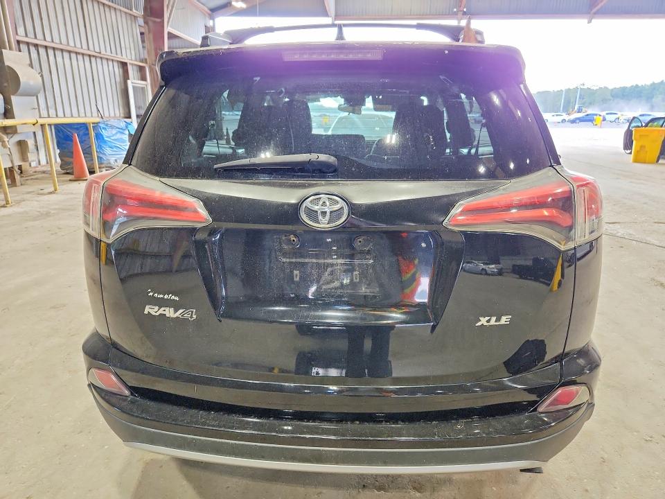 Photo 6 from auction – 2017 TOYOTA RAV4 with VIN 2T3WFREV3HW369086