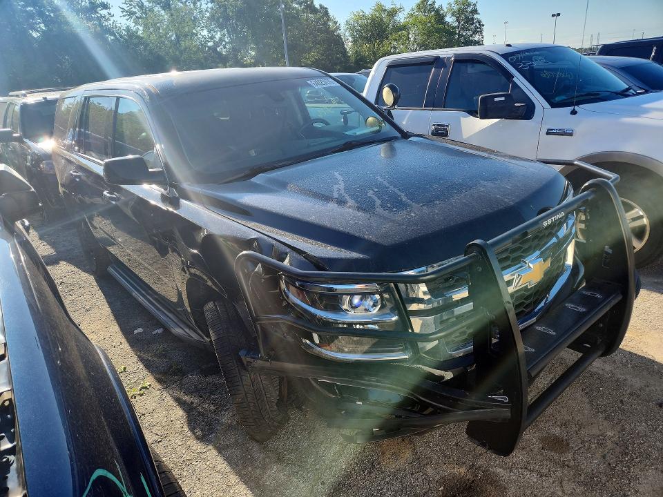Photo 4 from auction – 2017 CHEVROLET TAHOE with VIN 1GNSKDEC1HR238161