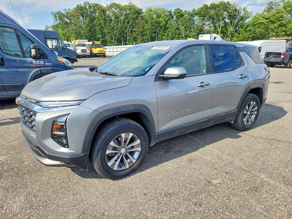CHEVROLET EQUINOX 2026 with VIN 3GNAXHEG5TL287287 - Photo from auction