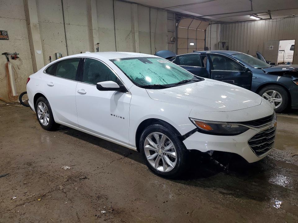 Photo 4 from auction – 2022 CHEVROLET MALIBU with VIN 1G1ZD5ST5NF104836