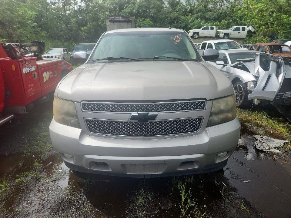 Photo 5 from auction – 2008 CHEVROLET SUBURBAN with VIN 3GNFK16368G197945