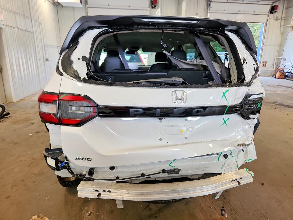 Photo 6 from auction – 2025 HONDA PILOT with VIN 5FNYG1H49SB174732