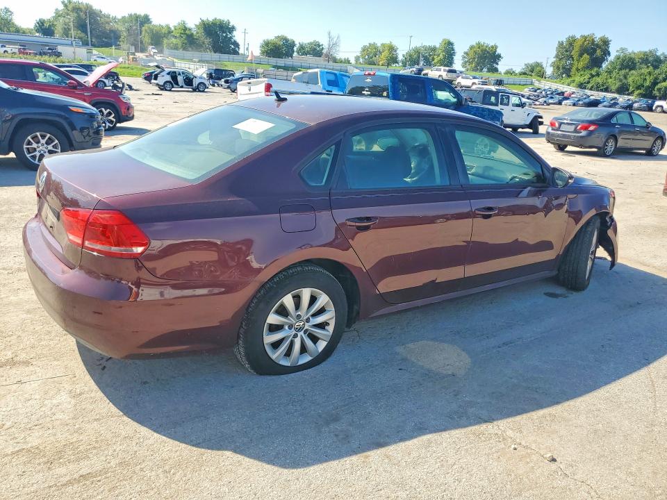 Photo 3 from auction – 2012 VOLKSWAGEN PASSAT with VIN 1VWAH7A30CC039119
