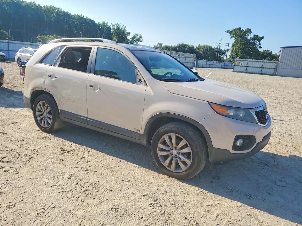 Zdjęcie 4 z aukcji – 2011 KIA SORENTO z VIN 5XYKUDA24BG060879