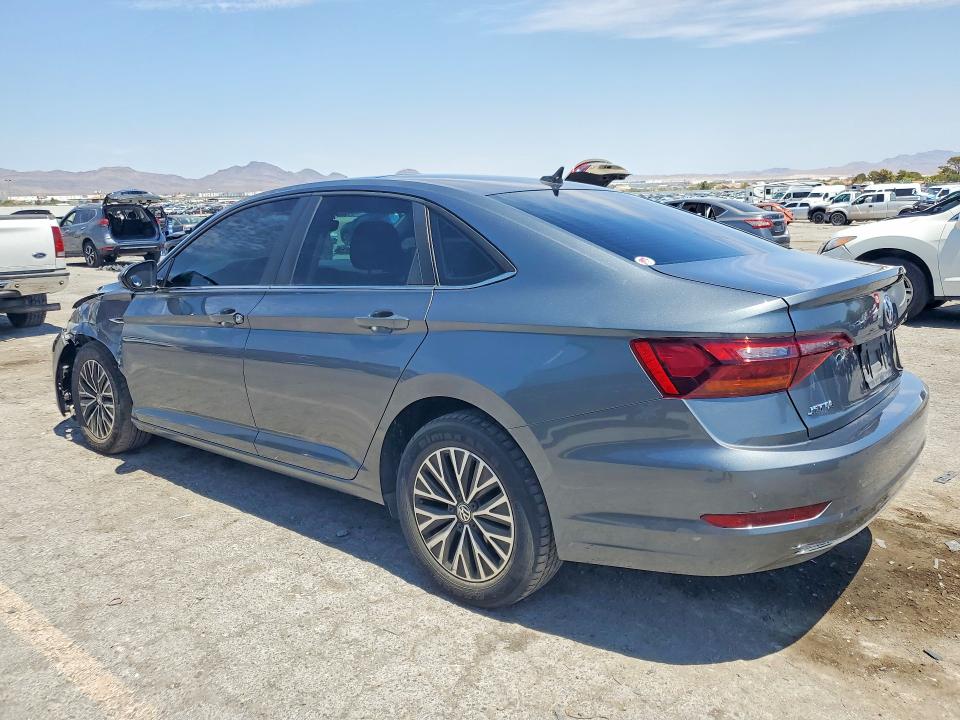 Photo 2 from auction – 2019 VOLKSWAGEN JETTA with VIN 3VWE57BU5KM207366