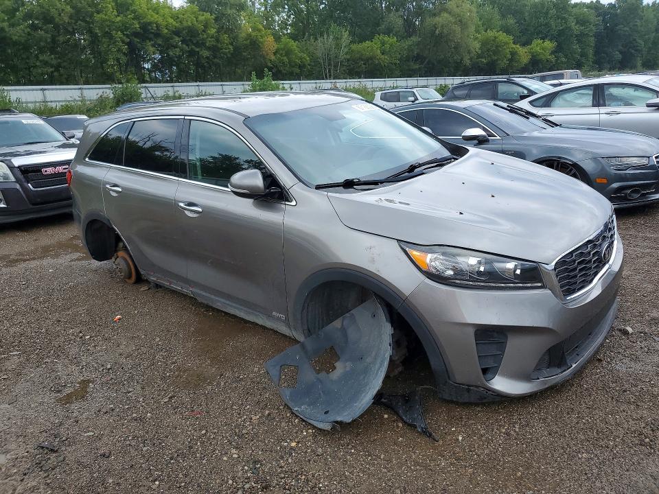 Photo 4 from auction – 2019 KIA SORENTO with VIN 5XYPGDA30KG476384