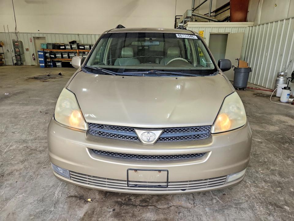Photo 5 from auction – 2005 TOYOTA SIENNA with VIN 5TDBA22C05S037739